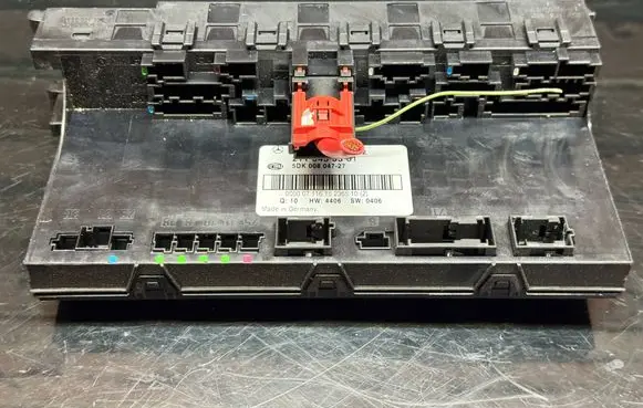 Mercedes-Benz E W211 Fuse module 2115455301 5DK00804727