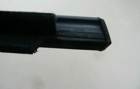 Opel Zafira C Rubber seal front coupe door window 22834346