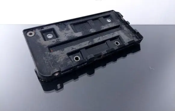 Battery tray