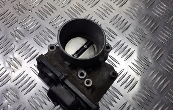 Mazda 3 II Throttle valve position sensor PE0113640