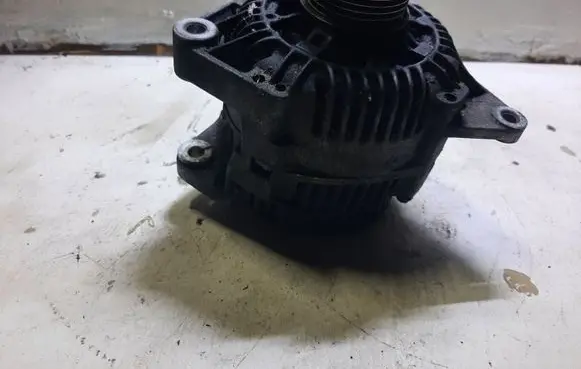 Renault Espace III Generator/alternator 77008570731