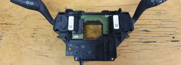 Ford Focus Indicator stalk BV6T13N064AF AV6T13335AB