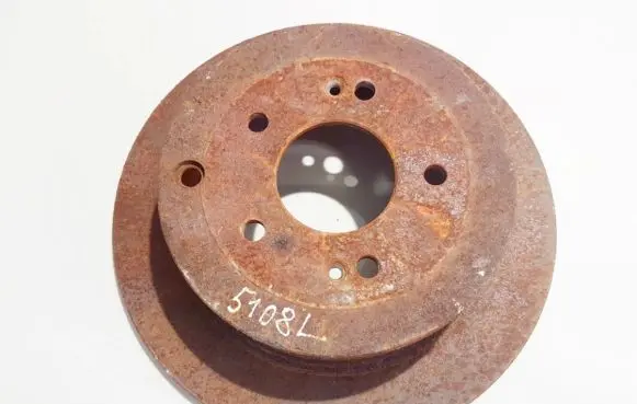 Hyundai Santa Fe Rear brake disc neventiliuojamas