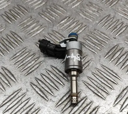 Maserati Ghibli Fuel injector 289922 0261500182