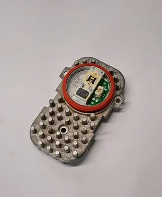 BMW 3 F30 F35 F31 LED ballast control module 1305715084