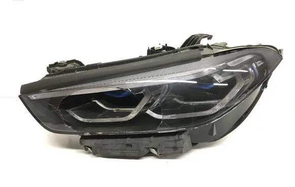 BMW 8 G14 Headlight/headlamp 8739605 LE16A6389