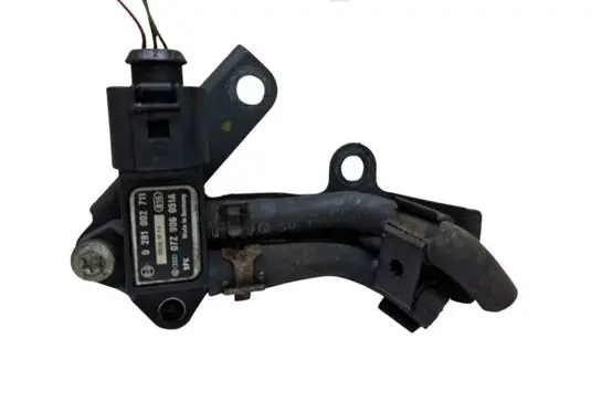 Audi A4 S4 B7 8E 8H Exhaust gas pressure sensor 0281002711 07Z906051A