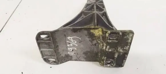 Audi A8 S8 D3 4E Engine mounting bracket 4E0864283