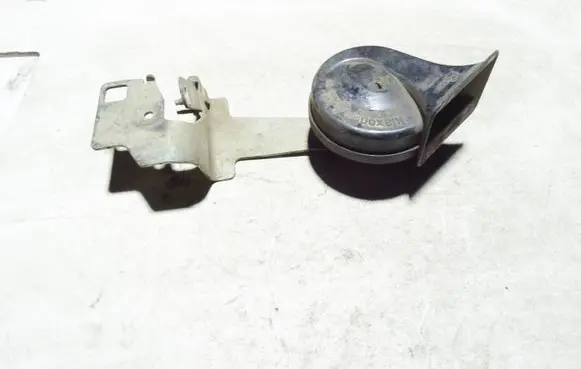 BMW 5 E60 E61 Horn signal 6935709