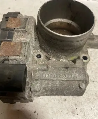 Volkswagen Golf IV Throttle valve 03C133062A