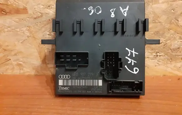 Audi A8 S8 D3 4E Central body control module 4E0907279J 4E0910279J