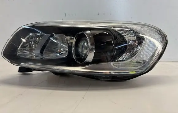 Volvo XC60 Headlight/headlamp 31420249 89907083 89908951