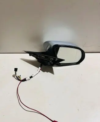Mercedes-Benz E W213 Front door electric wing mirror 041385