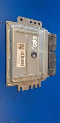 Nissan Note (E11) Engine control unit/module Mec37930