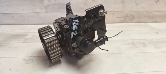 Volvo V50 Fuel injection high pressure pump 0445010102 9683703780A 04003351209