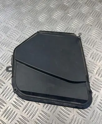 BMW 5 F10 F11 Fuse box cover 7555151