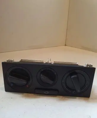 Volkswagen PASSAT B5 Climate control unit 1J0819045G