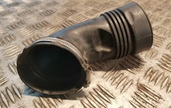Mini One - Cooper Coupe R56 Air intake duct part 7563812