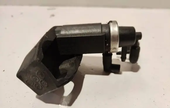 Audi A6 S6 C5 4B Turbo solenoid valve 059906627B 72290322