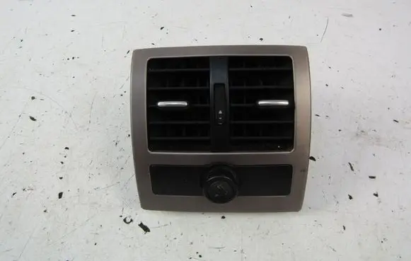 Audi A6 Allroad C5 Dash center air vent grill 