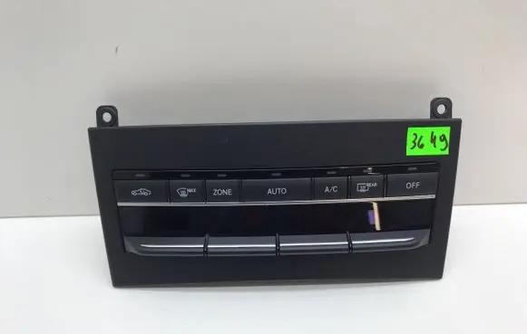 Mercedes-Benz E W212 Climate control unit A2129000128 A2128304700 5HB01141666
