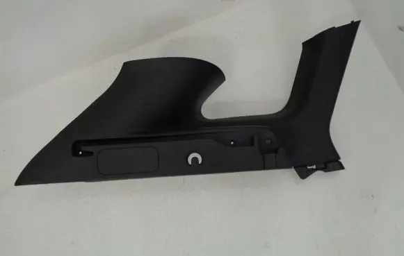 Renault Kadjar (D)pillar trim (top) 