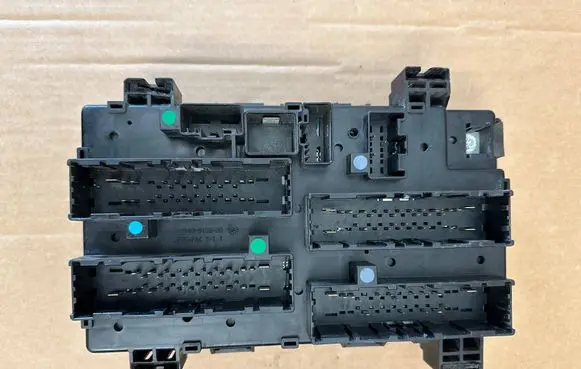 Dodge RAM Fuse module P68243263AC 68243263AC P68243263ACA