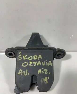 Skoda Octavia Mk2 (1Z) Tailgate/trunk/boot lock/catch/latch 1Z5827501C