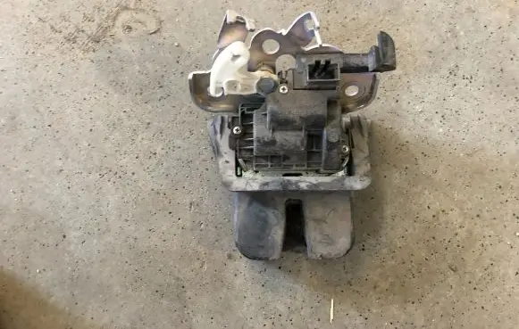 Audi Q5 SQ5 Tailgate/trunk/boot lock/catch/latch 8R0827505A 8R0827505