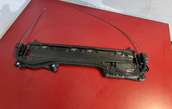 BMW X1 U11 Sunroof frame 949736750
