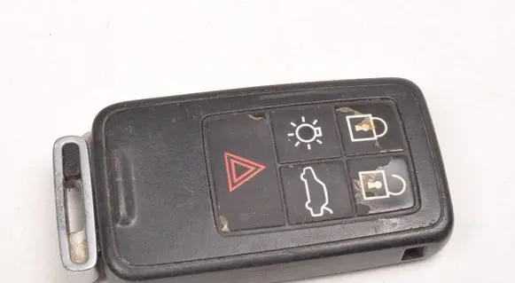 Volvo V70 Ignition key/card 
