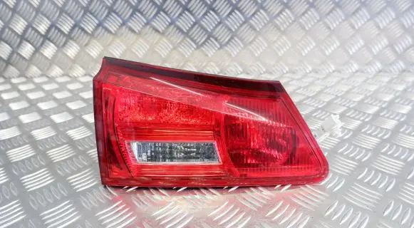 Lexus IS 220D-250-350 Tailgate rear/tail lights 8159153070 8159153071
