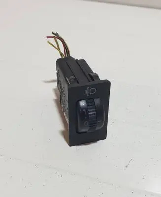 Toyota Corolla Verso AR10 Headlight level height control switch 37139 8415202021