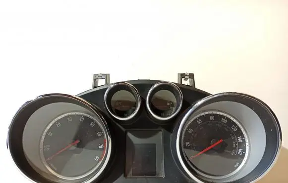 Opel Mokka Speedometer (instrument cluster) 654663731