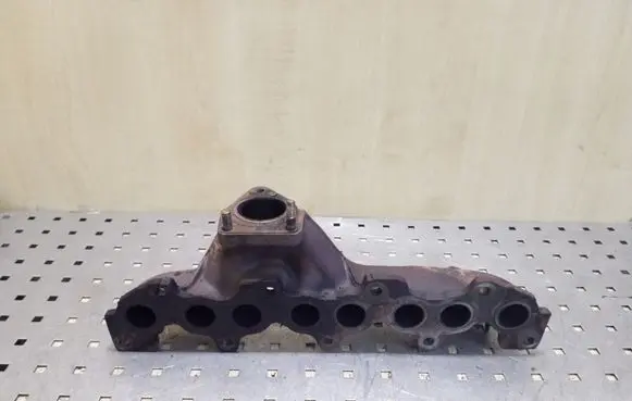 Ford Kuga I Exhaust manifold
