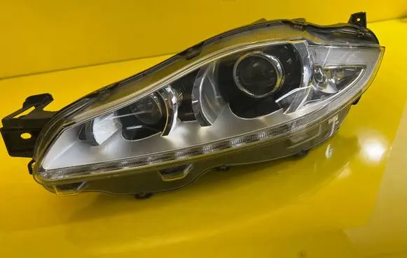 Jaguar XJ X351 Headlight/headlamp AW9313W030ED