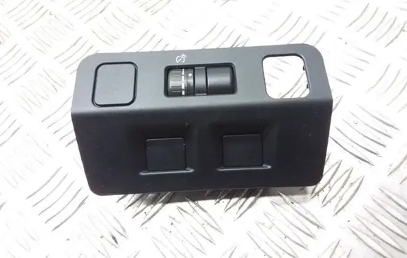 Subaru XV Headlight level height control switch