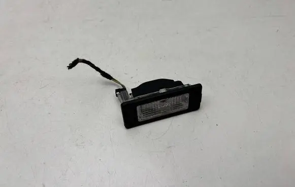 Volkswagen Golf VI Number plate light 5N0943021