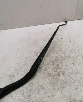 Opel Insignia A Windshield/front glass wiper blade 13227399