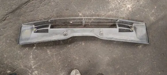 BMW X5 E53 Wiper trim 64318409048