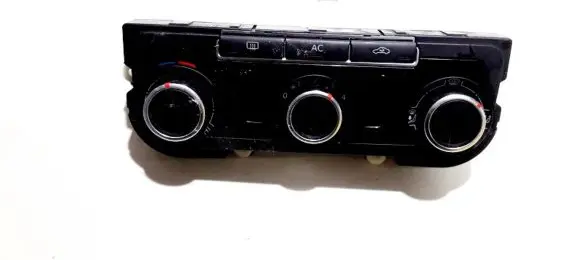 Volkswagen PASSAT B7 Climate control unit 5hb009751 sw0202