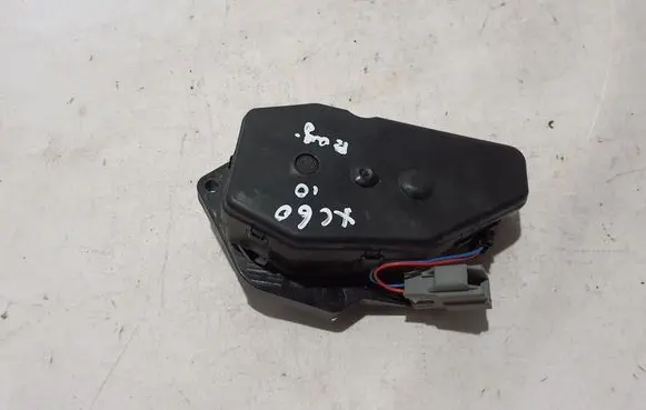 Loading door lock