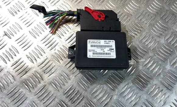 Volvo S80 Hand brake control module 31334872 6G912598CE A2C53296349