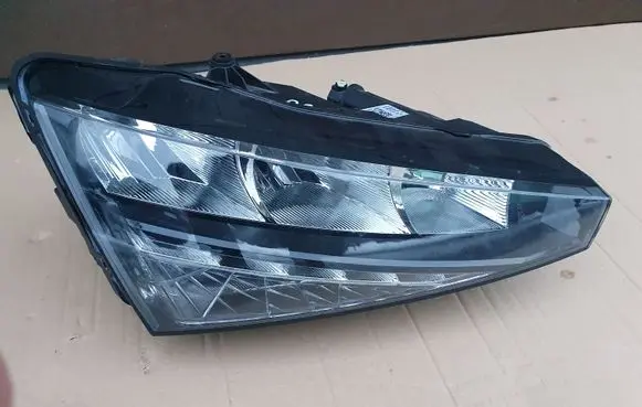 Skoda Scala Headlight/headlamp 657941016