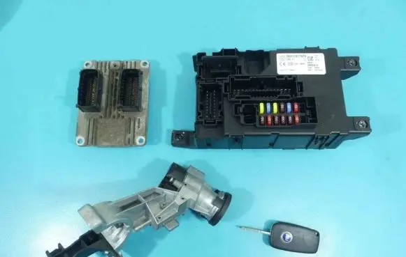 Fiat Grande Punto Engine control unit/module ECU IAW5SF3.M2 IMPRK1218030