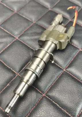 BMW 3 E90 E91 Fuel injector 7589048 758904805 10181010