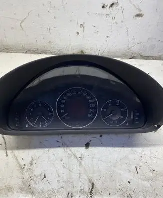 Mercedes-Benz CLK A209 C209 Speedometer (instrument cluster) 2095403711