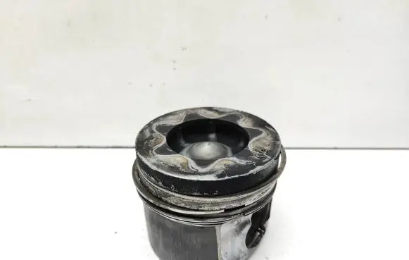Piston