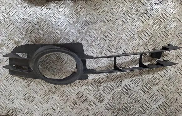 Audi A6 S6 C6 4F Front fog light trim/grill 13678