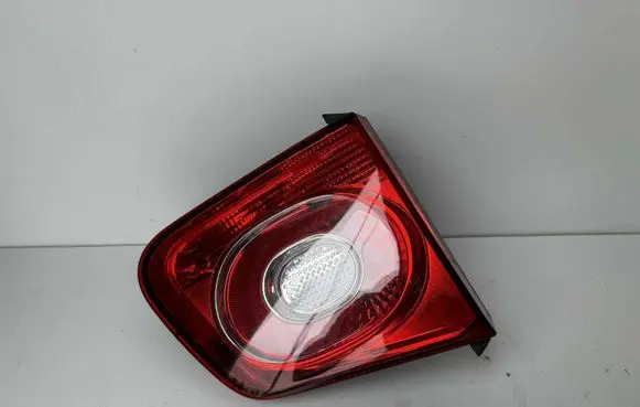 Volkswagen Tiguan Tailgate rear/tail lights 5N0945093B